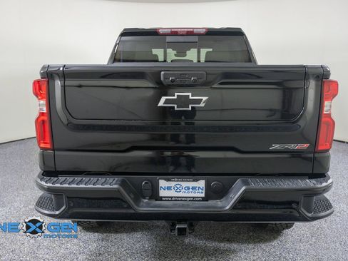 Used 2025 Chevrolet Silverado 1500 ZR2 w/ Technology Package AWD/4WD image 6