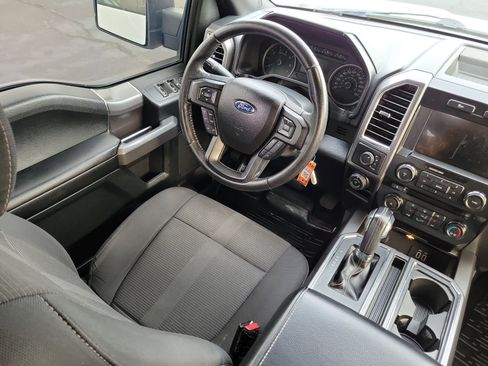 Used 2016 Ford F150 XLT w/ Equipment Group 302A Luxury image 12