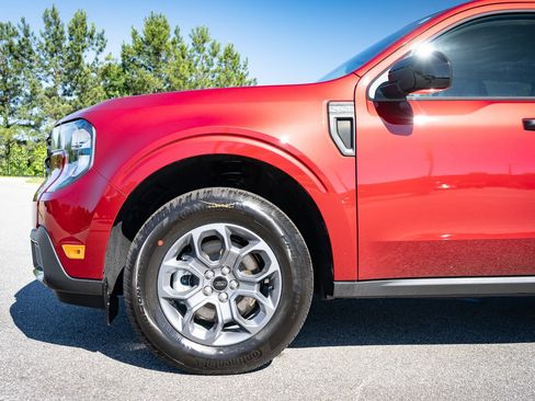 New 2026 Ford Maverick XLT w/ XLT Luxury Package FWD image 4