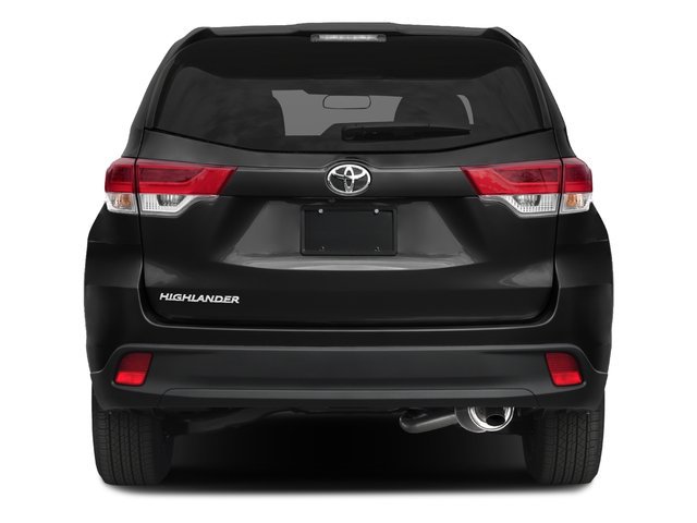 Used 2017 Toyota Highlander LE FWD image 8