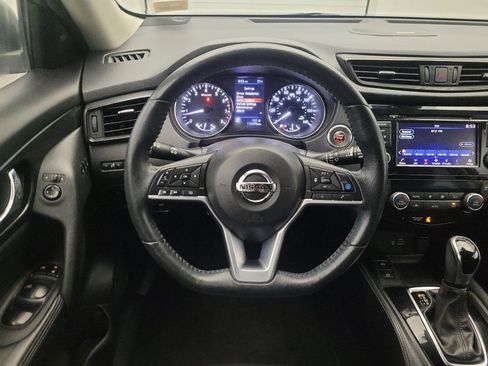 Used 2020 Nissan Rogue SL FWD image 22