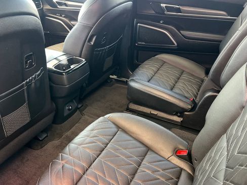 Used 2023 Kia Telluride SX X-Line AWD/4WD image 5