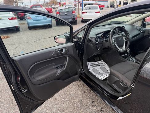 Used 2014 Ford Fiesta SE w/ Equipment Group 201A image 21