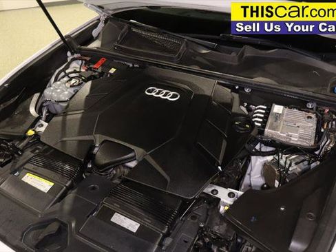 Used 2019 Audi Q8 Premium w/ Convenience Package AWD/4WD image 33