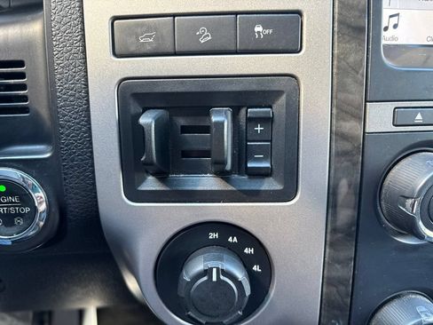 Used 2017 Ford Expedition Max Limited AWD/4WD image 27