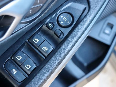 Used 2019 BMW 330i Sedan image 14