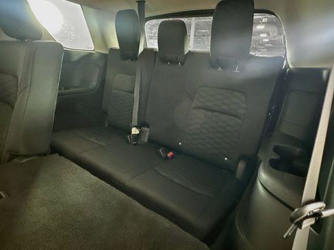Used 2025 Nissan Pathfinder SV AWD/4WD image 28