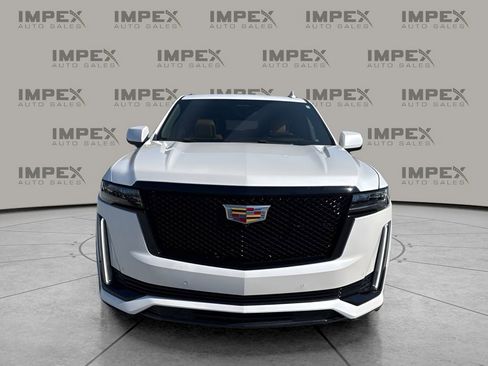 Used 2024 Cadillac Escalade ESV Sport w/ Touring Package image 8