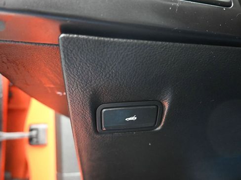 Used 2019 Chevrolet Corvette Stingray Coupe w/ Battery Protection Package image 25