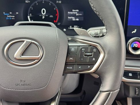 Used 2025 Lexus RX 350 Premium w/ Convenience Package FWD image 22