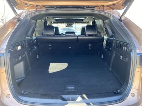 Certified 2025 MAZDA CX-70 Plug-In Hybrid w/ Premium Plus image 28