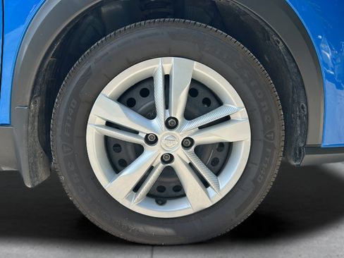 Certified 2025 Nissan Kicks Play S FWD image 30