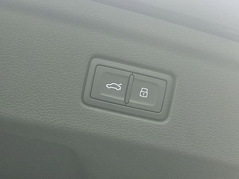 Used 2025 Audi A5 2.0T Prestige image 39