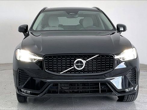 Certified 2023 Volvo XC60 B5 Plus w/ Protection Package Premier image 6