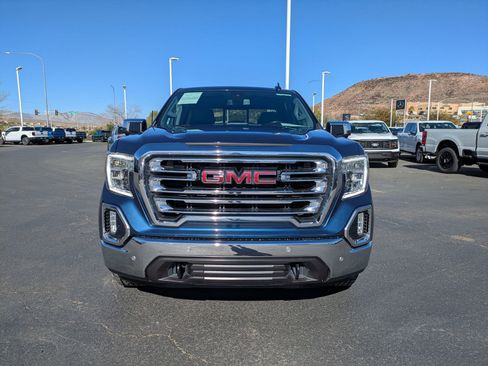 Used 2022 GMC Sierra 1500 SLT w/ SLT Premium Plus Package image 9