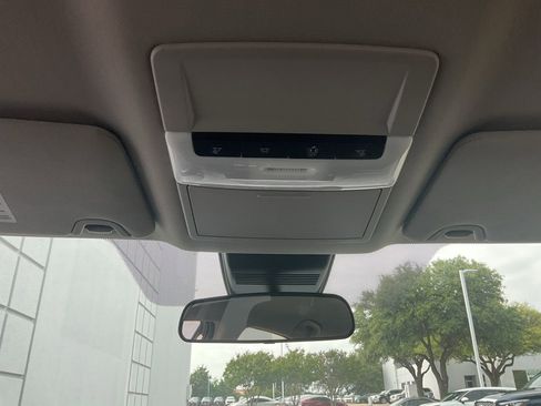 Used 2025 Nissan Altima 2.5 SV FWD image 15