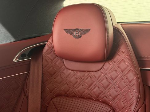 Certified 2023 Bentley Continental GT Azure image 18