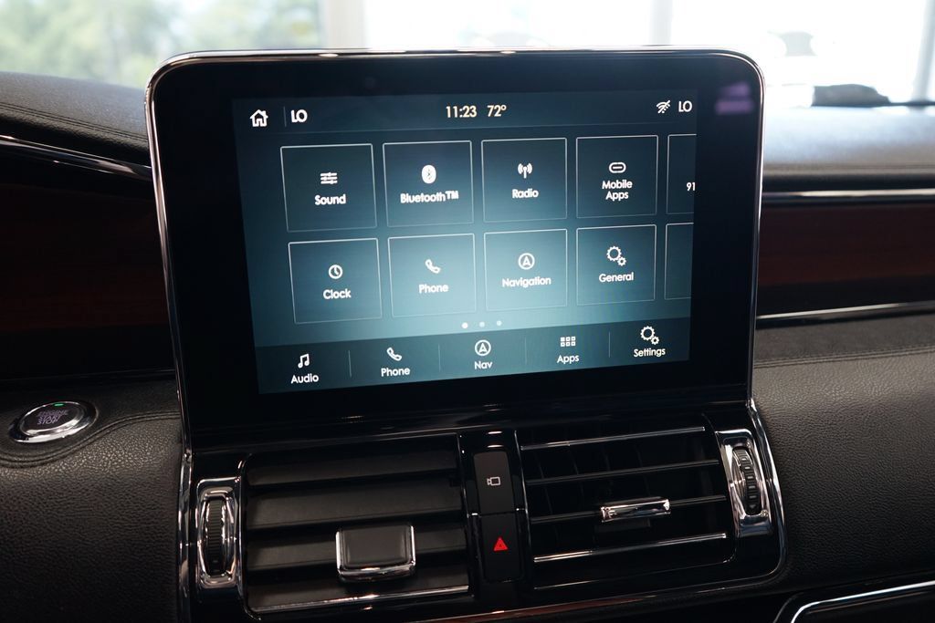 Used 2021 Lincoln Navigator Reserve AWD/4WD image 39