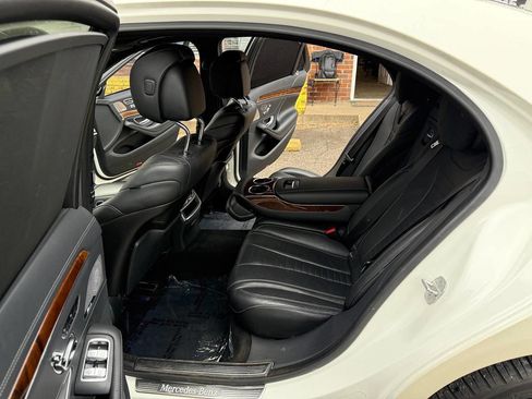 Used 2015 Mercedes-Benz S 550 Sedan image 12
