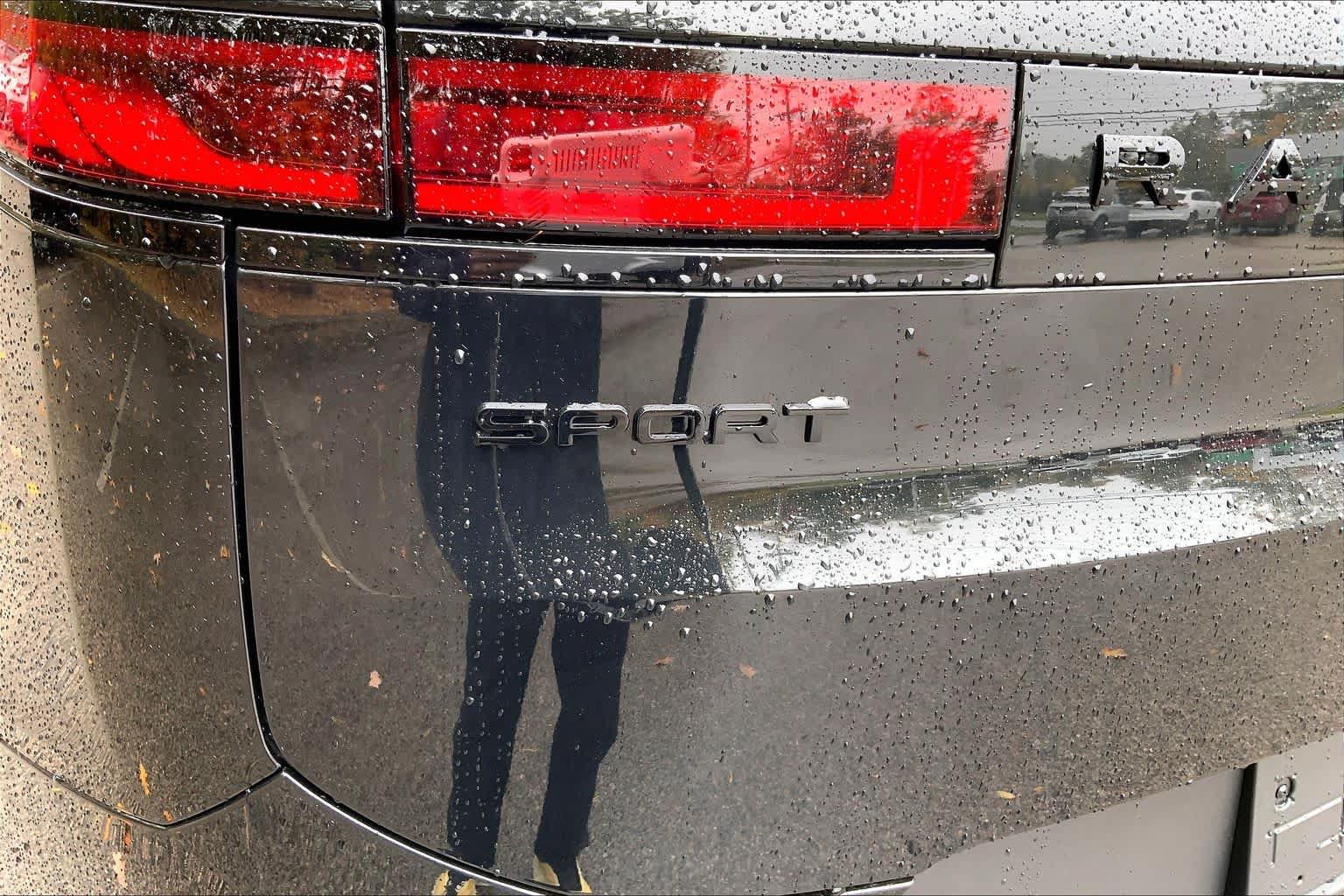 New 2027 Land Rover Range Rover Sport SE AWD/4WD image 6