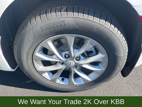 New 2026 Chrysler Pacifica Select image 12