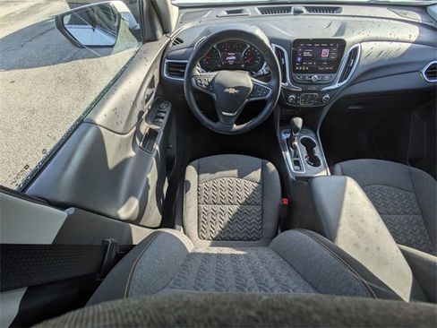 Used 2024 Chevrolet Equinox LT image 32