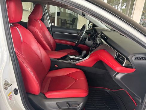 Used 2019 Toyota Camry XSE w/ Carpet Mat Package FWD image 19
