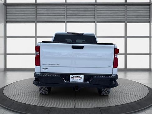 Used 2024 Chevrolet Silverado 1500 LT Trail Boss w/ Protection Package AWD/4WD image 5