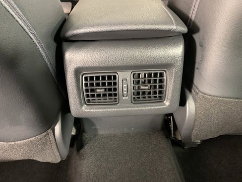 Used 2022 Toyota Camry XSE image 33