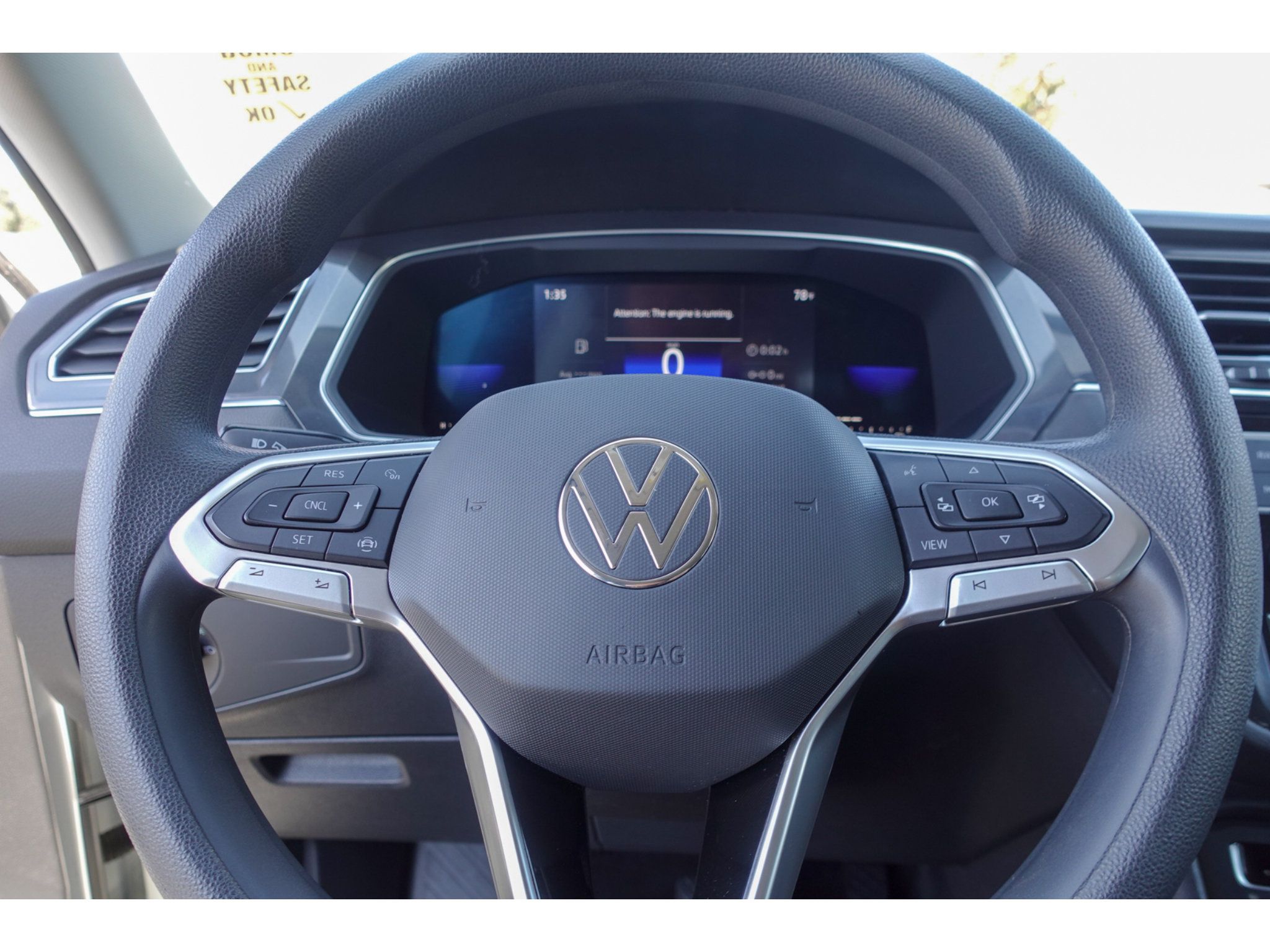 Used 2022 Volkswagen Tiguan S FWD image 14