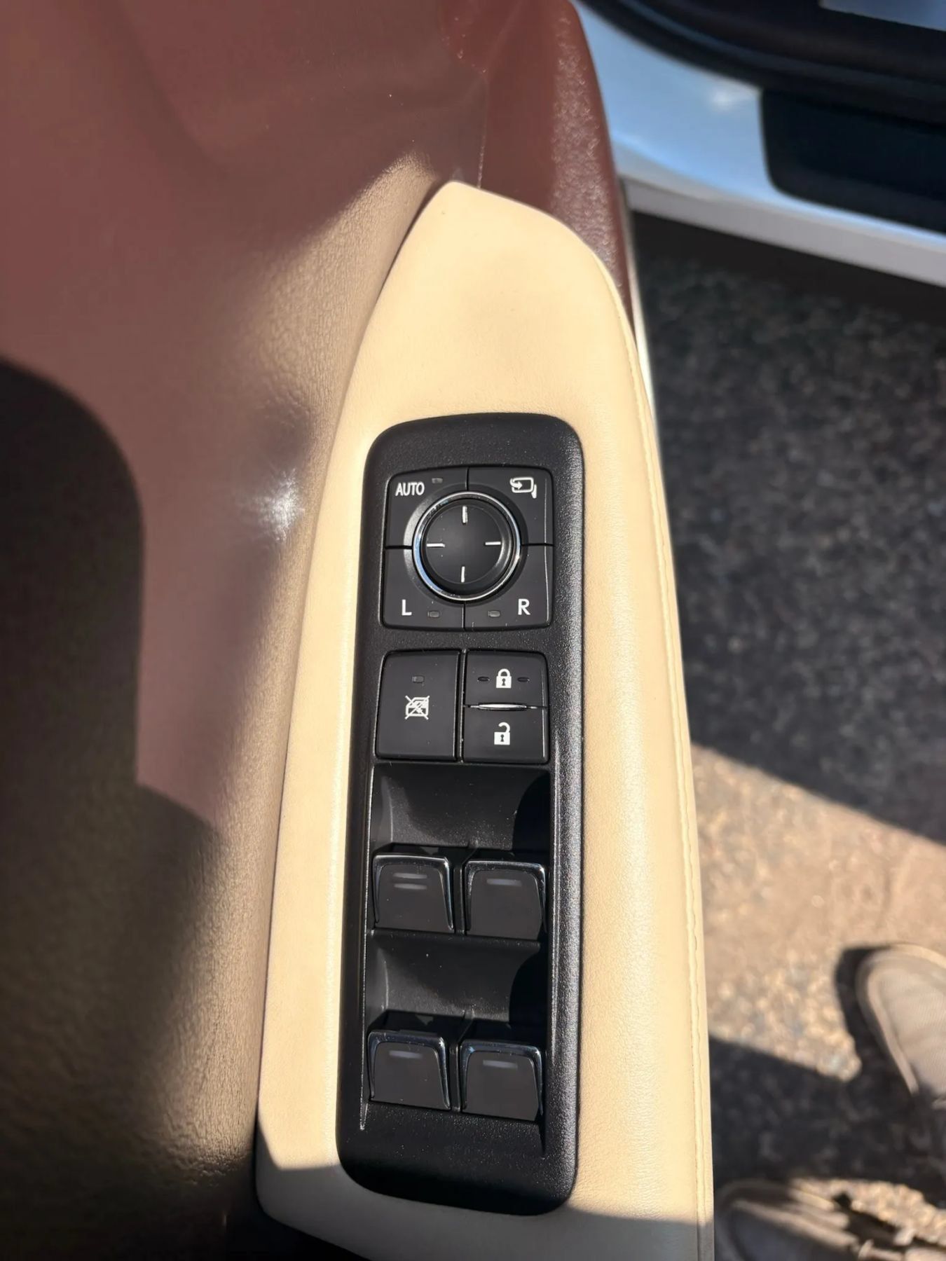 Used 2018 Lexus RX 350 AWD w/ Premium Package image 11