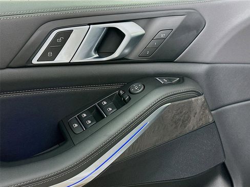 New 2026 BMW X5 xDrive40i w/ Parking Assistance Package image 18