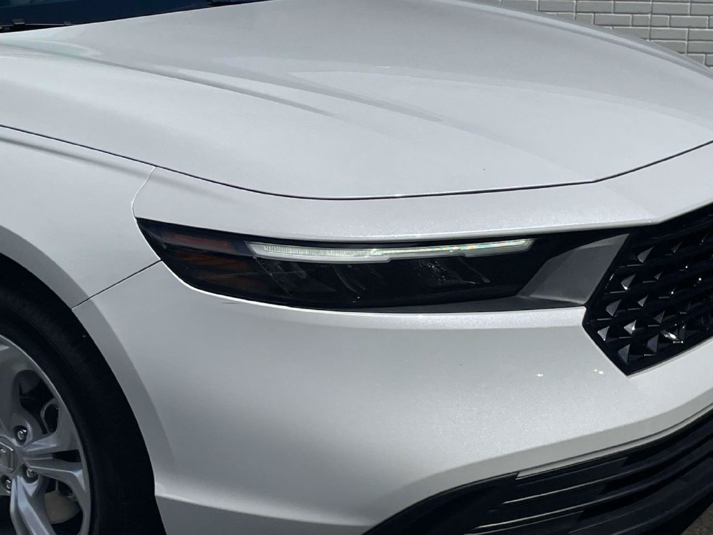 Certified 2024 Honda Accord LX image 9