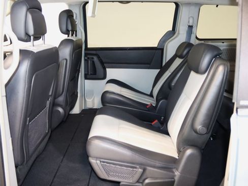 Used 2010 Chrysler Town & Country Touring Plus w/ Premium Group FWD image 51