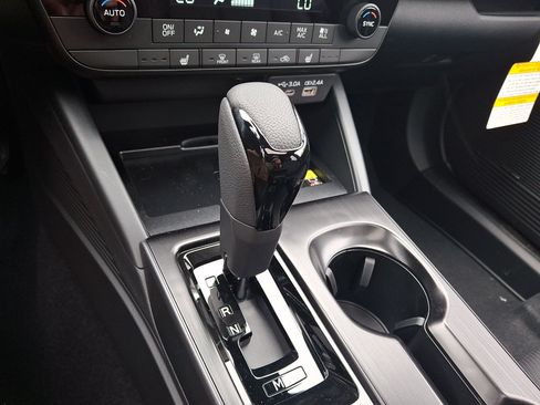 New 2026 Subaru Outback Limited AWD/4WD image 11