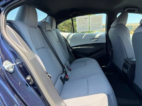 Used 2025 Toyota Corolla SE FWD image 17