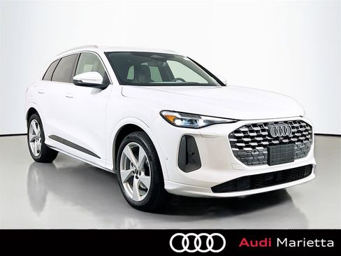 New 2025 Audi Q5 Prestige image 1