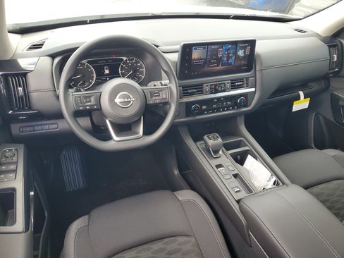 New 2026 Nissan Pathfinder S image 12