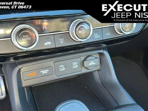 Used 2025 Honda Civic Sport image 16