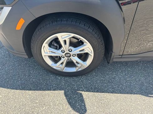 Used 2022 Hyundai Kona SEL AWD/4WD image 9