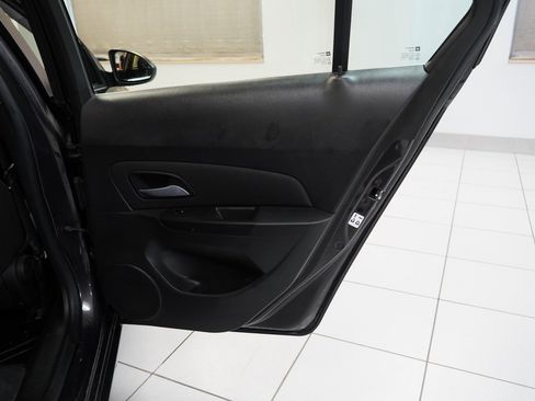 Used 2015 Chevrolet Cruze LT image 22