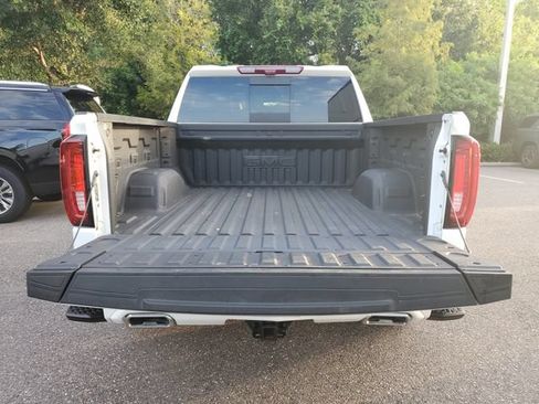 Used 2025 GMC Sierra 1500 Denali AWD/4WD image 9