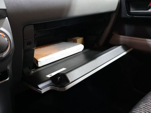 Used 2013 Toyota 4Runner SR5 image 27