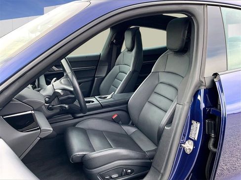 Used 2025 Porsche Taycan image 5