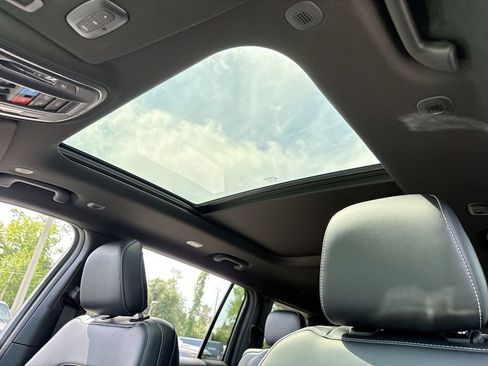 New 2026 Jeep Grand Cherokee L Limited AWD/4WD image 19