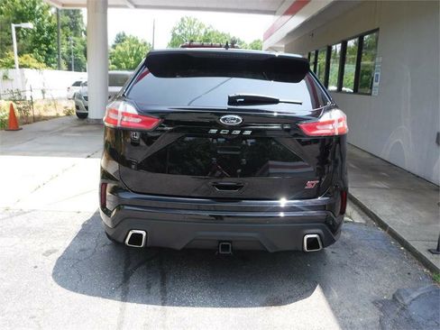 Used 2022 Ford Edge ST image 13