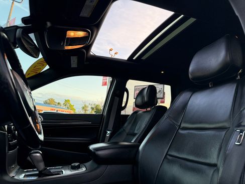 Used 2020 Jeep Grand Cherokee Limited w/ Luxury Group II image 20