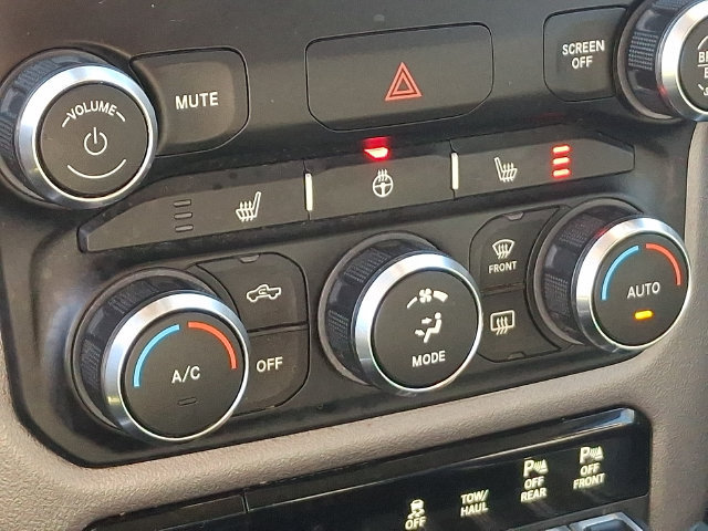 Used 2020 RAM 1500 Big Horn AWD/4WD image 14