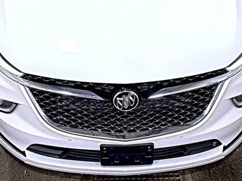 Used 2022 Buick Enclave Avenir w/ Trailering Package, 5000 lbs. AWD/4WD image 3
