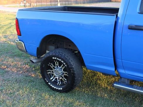 Used 2014 RAM 2500 Tradesman w/ Chrome Appearance Group image 7